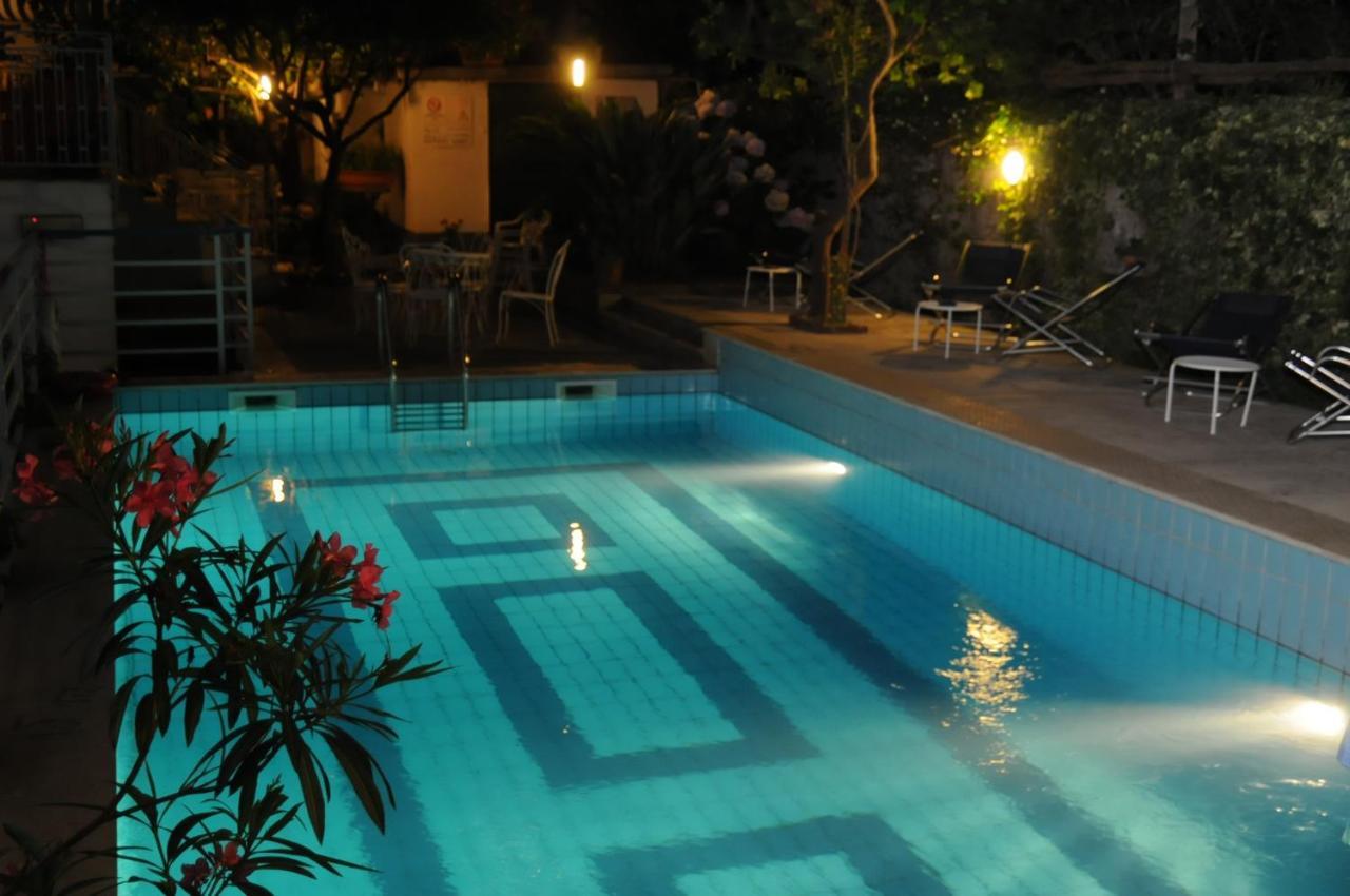 Hotel Club (Adults Only) Сант'Аньєлло Екстер'єр фото