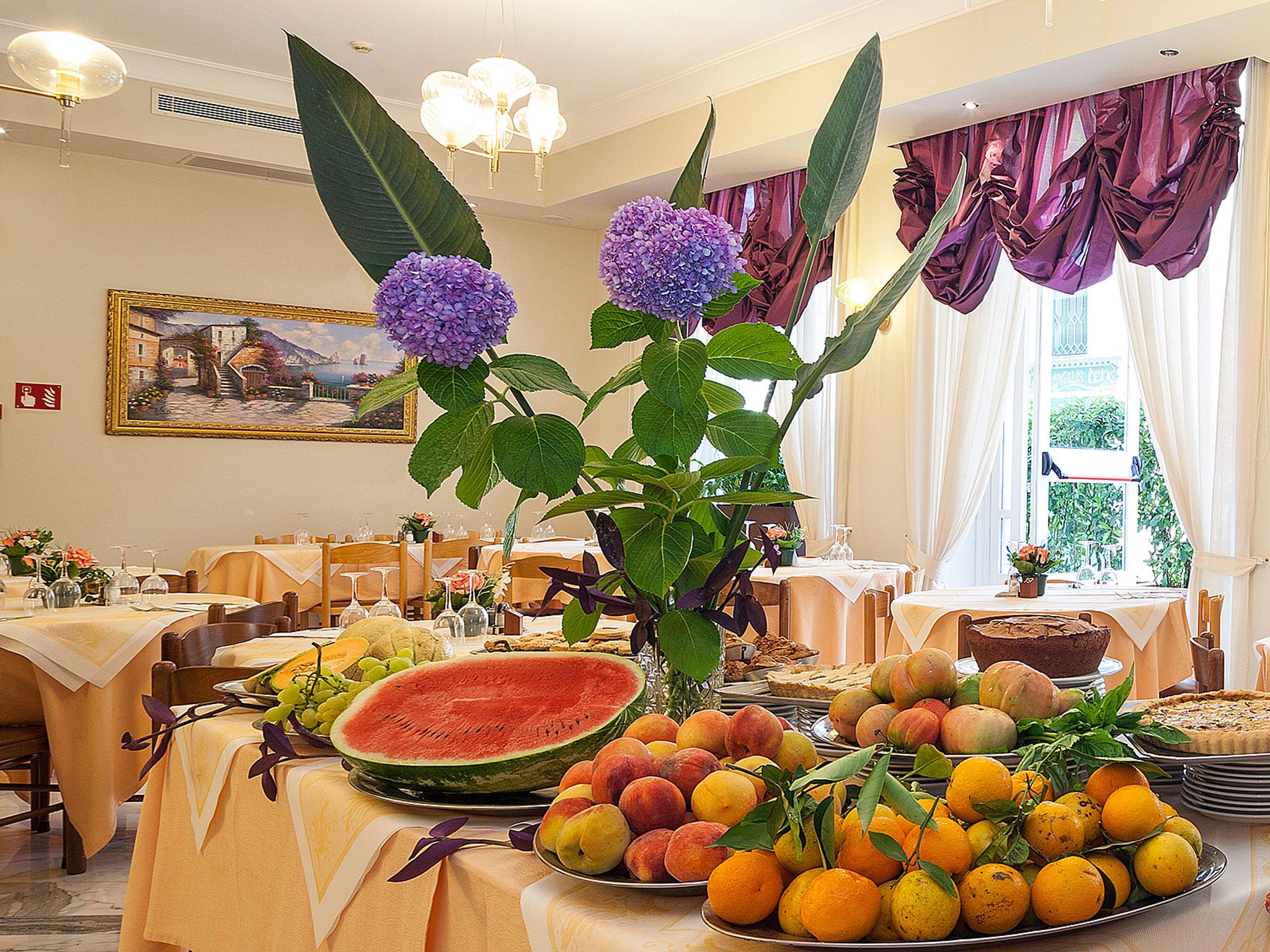 Hotel Club (Adults Only) Сант'Аньєлло Екстер'єр фото